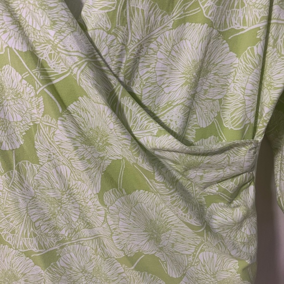 Talbots 3/4 sleeve top in green & white and size large - Picture 3 of 8